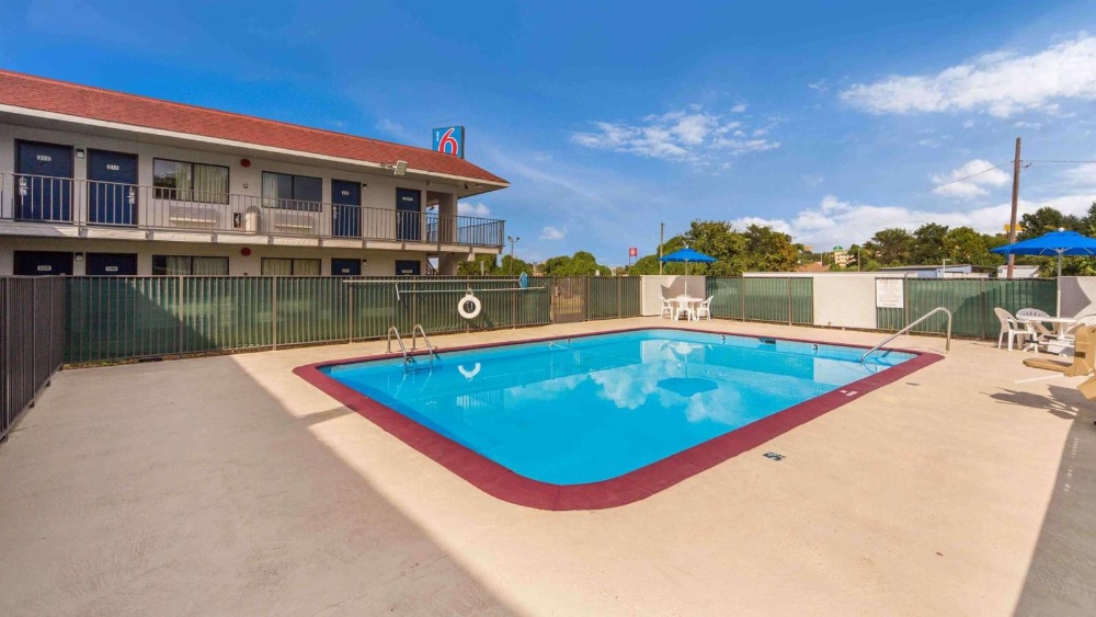 Motel 6-Meridian, MS